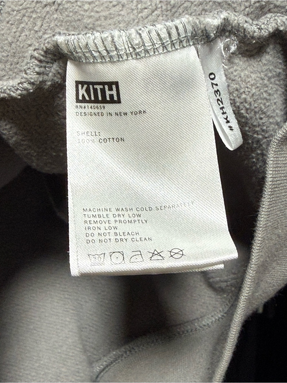 Kith Light Gray Men's Crewneck Sweatshirt. Men’s Large - Picture 5 of 5